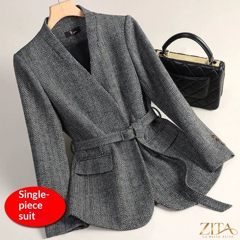 Women’s sophisticated wool blazer by Zita La Belle Elite, tailored fit with classic lapels and sleek design.