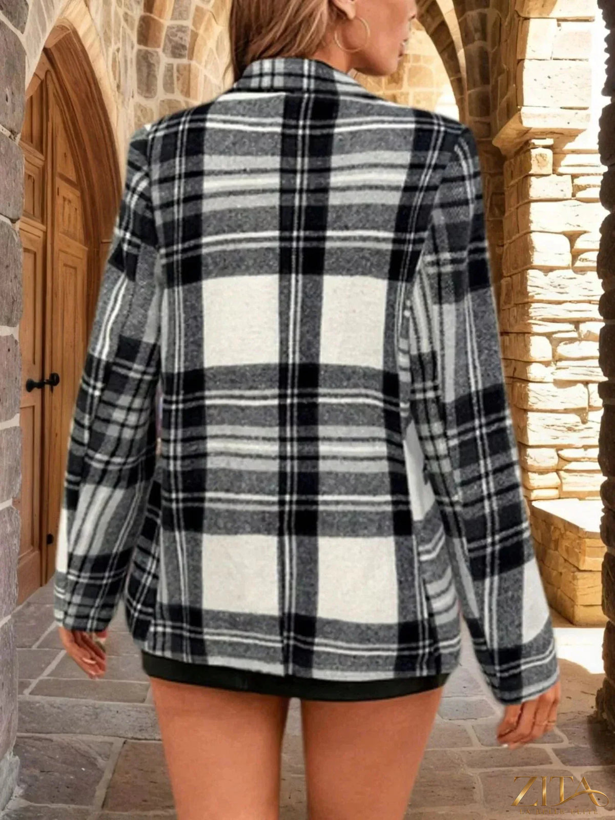 Zita La Belle Elite Christmas plaid single-button blazer with classic design and red-green tartan pattern, stylish and festive for holiday wear.