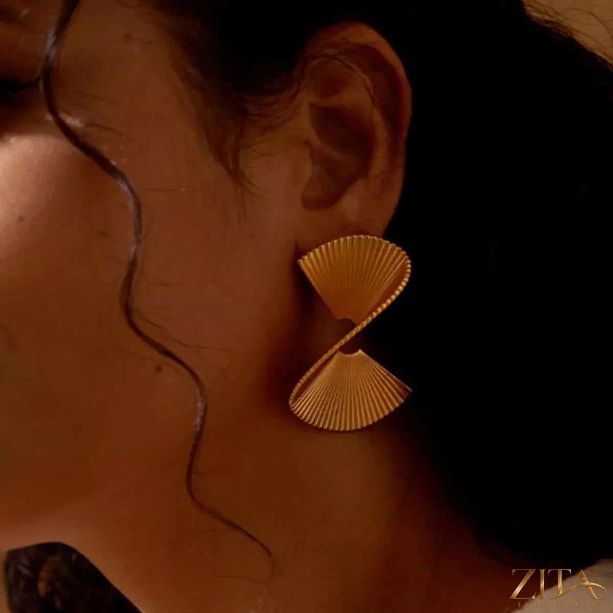 Trendsi 18K gold-plated copper fan-shaped earrings with intricate design and elegant finish, perfect for stylish accessories.