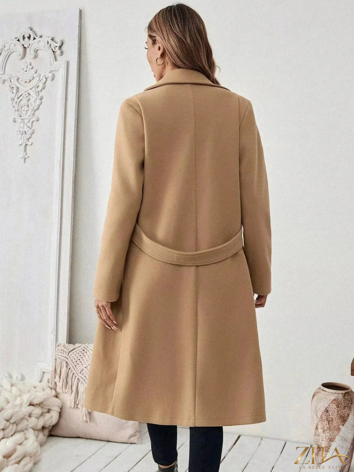 Zita La Belle Elite one-button lapel collar overcoat in dark wool fabric, stylish and tailored for a sophisticated look.