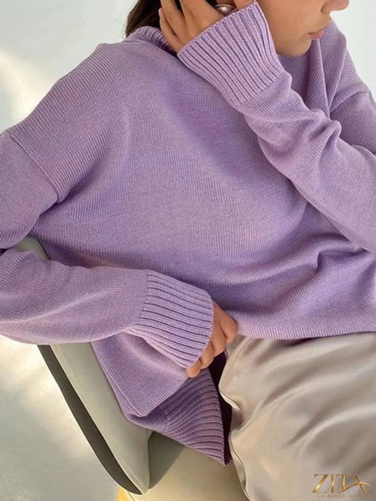 Zita La Belle Elite turtleneck dropped shoulder sweater in soft knit fabric, featuring a relaxed fit and ribbed cuffs.