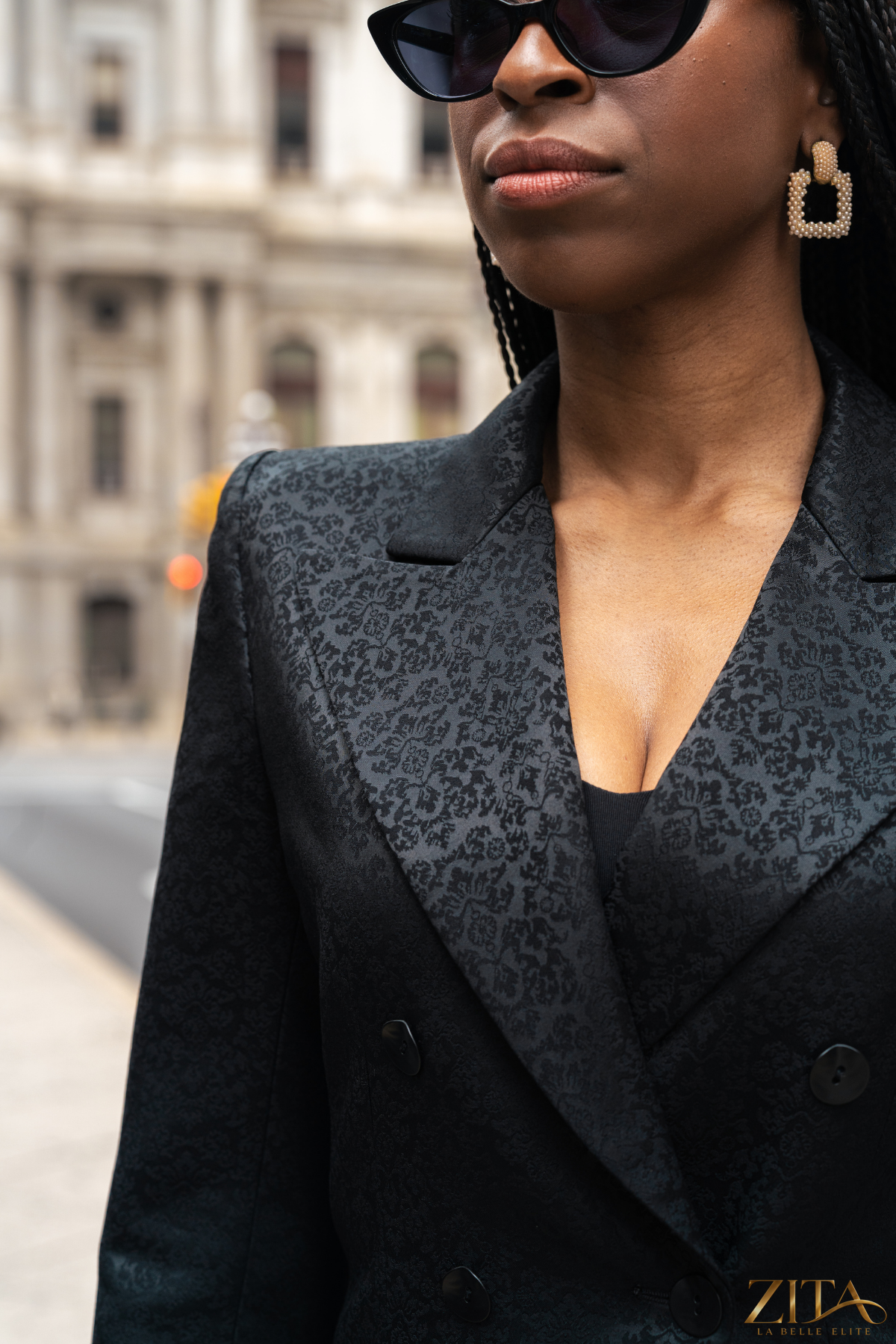 Black PREMIER blazer by Zita La Belle Elite, tailored fit with lapel collar and button closure, styled on a mannequin.
