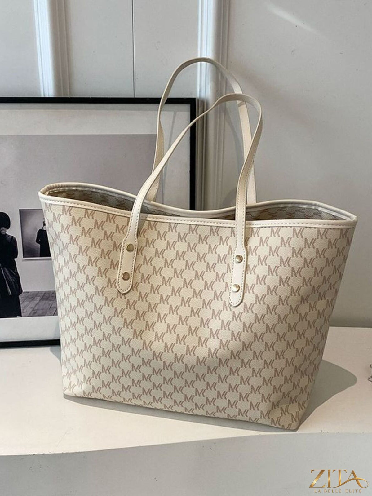 Large capacity tote bag by Zita La Belle Elite, featuring sturdy handles and spacious interior for everyday use