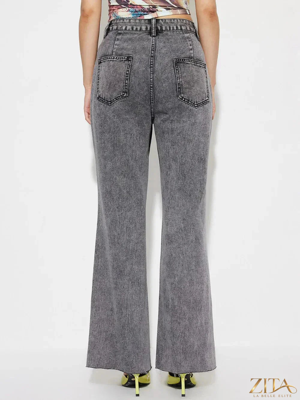 Zita La Belle Elite high waist bootcut jeans with front and back pockets, showcasing a classic denim design.