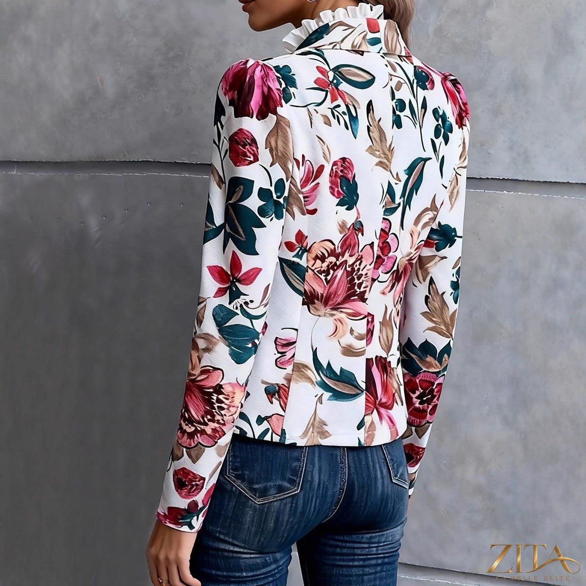 Zita La Belle Elite women's casual all-match commuter jacket in neutral color, lightweight with a relaxed fit and zip closure.