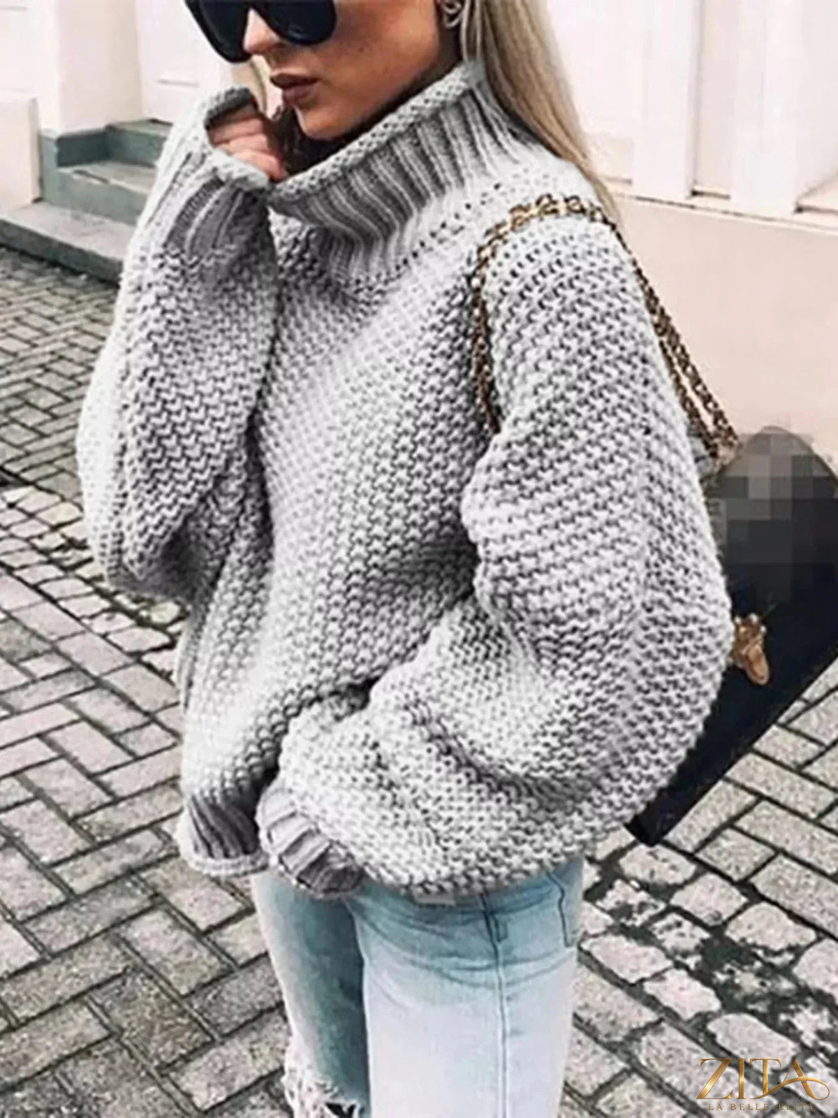 Zita La Belle Elite chunky knit turtleneck sweater in cozy beige with thick ribbed cuffs and collar, soft and warm for winter wear.