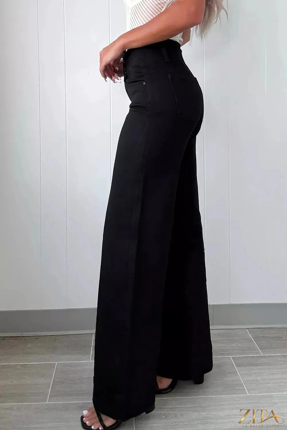 Zita La Belle Elite high waist flared jeans with two-button front and fitted waistband, showcasing the stylish denim design.