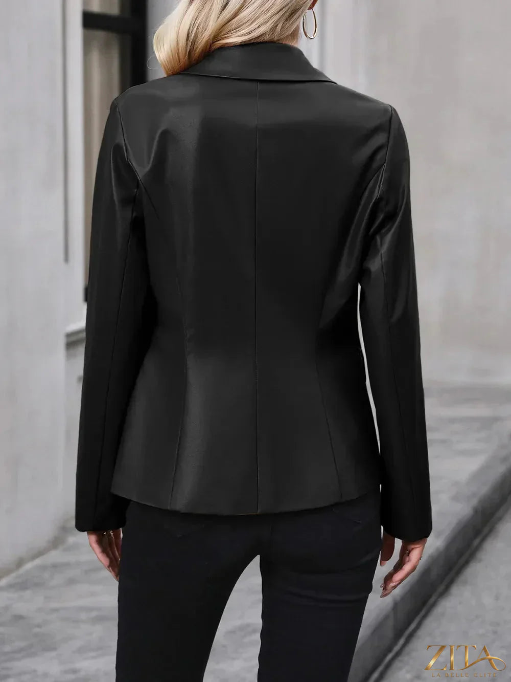Zita La Belle Elite Ivy Lane button-up blazer with collared neck, tailored fit, in a classic design, shown on a model.