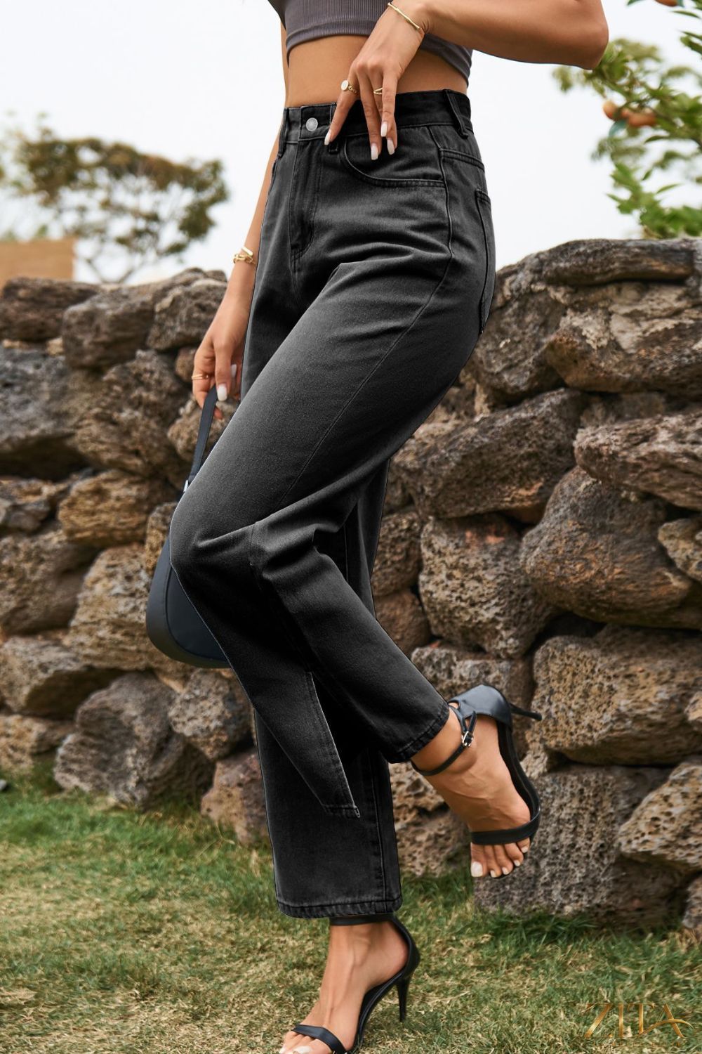 Zita La Belle Elite high waist loose fit ankle slit jeans showing relaxed fit and stylish slits at the ankles.