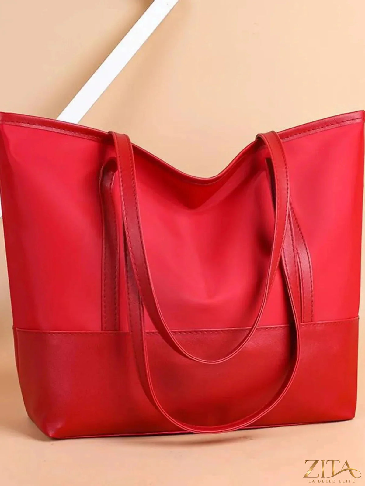 Zita La Belle Elite lightweight tote bag made of soft fabric with handles, ideal for casual carrying and everyday use.