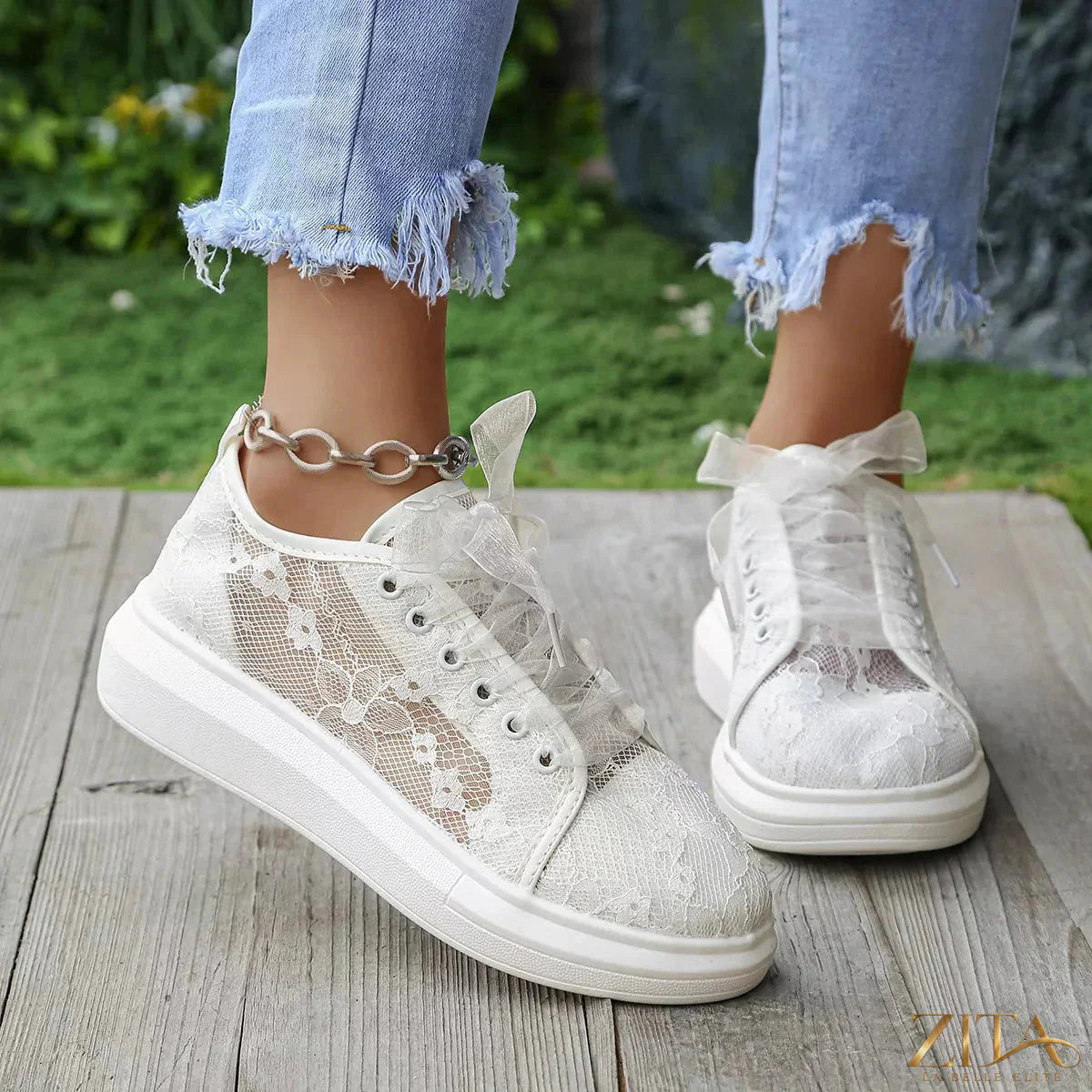 Zita La Belle Elite lace round toe sneakers with white laces and a sleek design, perfect for casual and stylish wear.