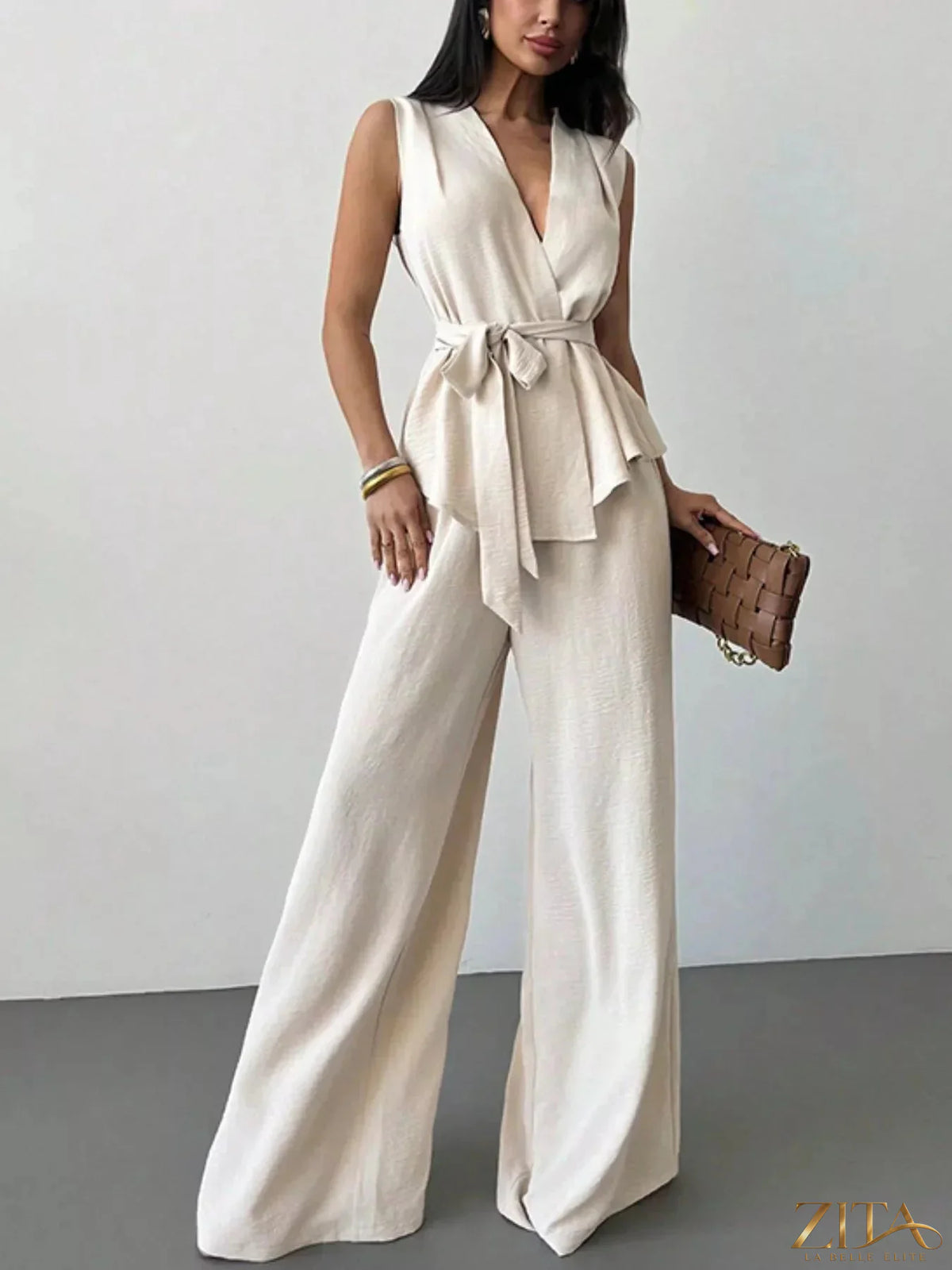 Zita La Belle Elite sleeveless top and wide-leg pants set, stylish and comfortable fashion ensemble, light-colored fabric.