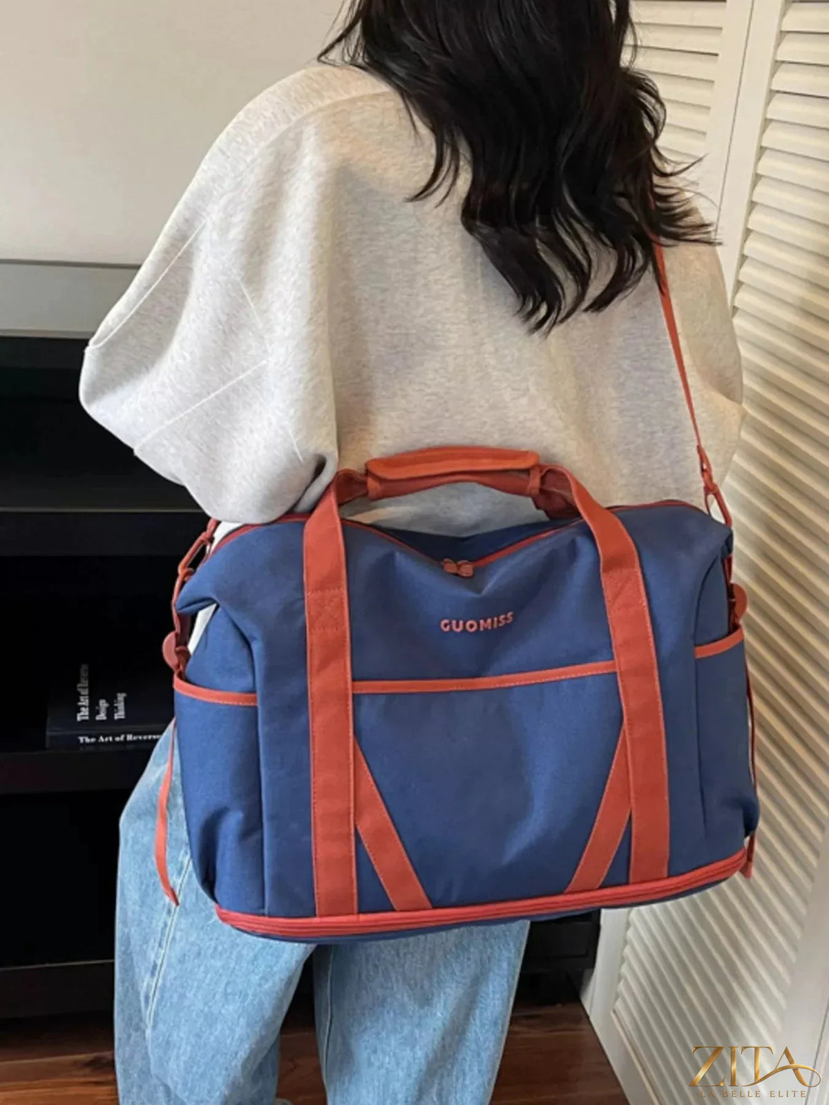 Contrast Oxford cloth travel bag by Zita La Belle Elite with sturdy handles and spacious main compartment.