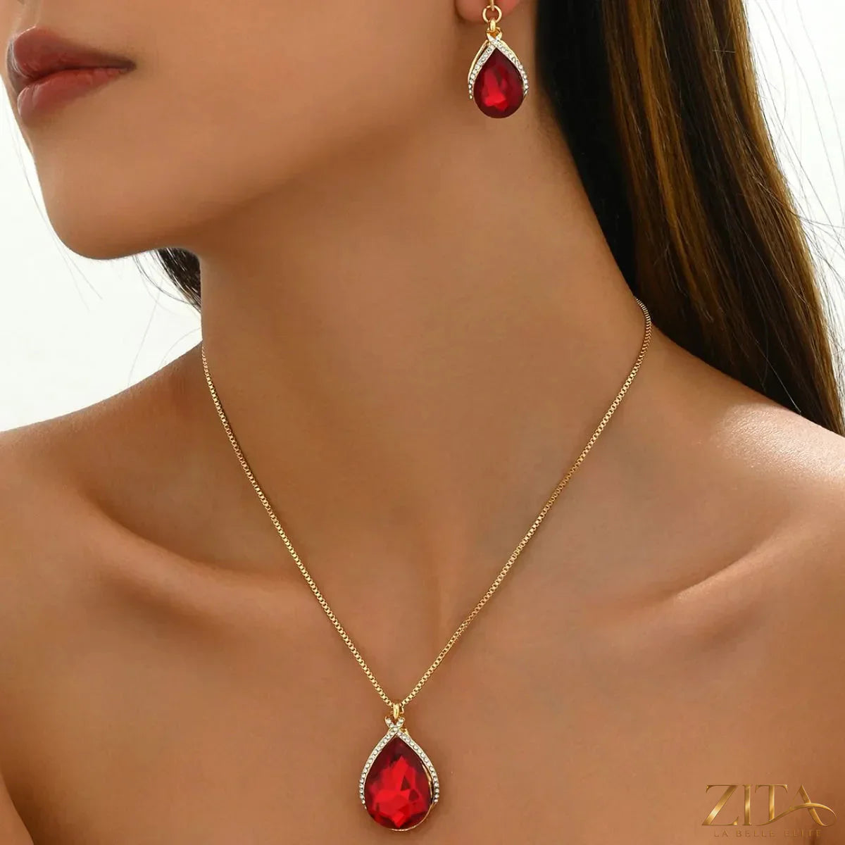 18K gold-plated rhinestone teardrop necklace and earrings jewelry set by Zita La Belle Elite, featuring sparkling teardrop design.