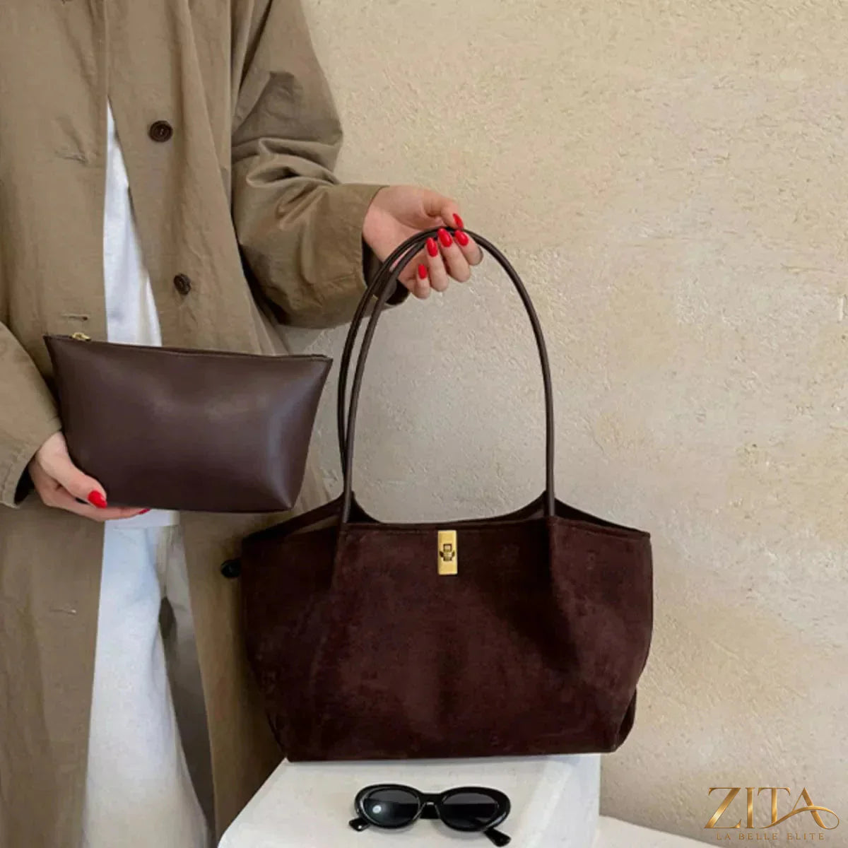Vintage Zita La Belle Elite solid color tote bag with sturdy handles and spacious interior, ideal for everyday carrying.