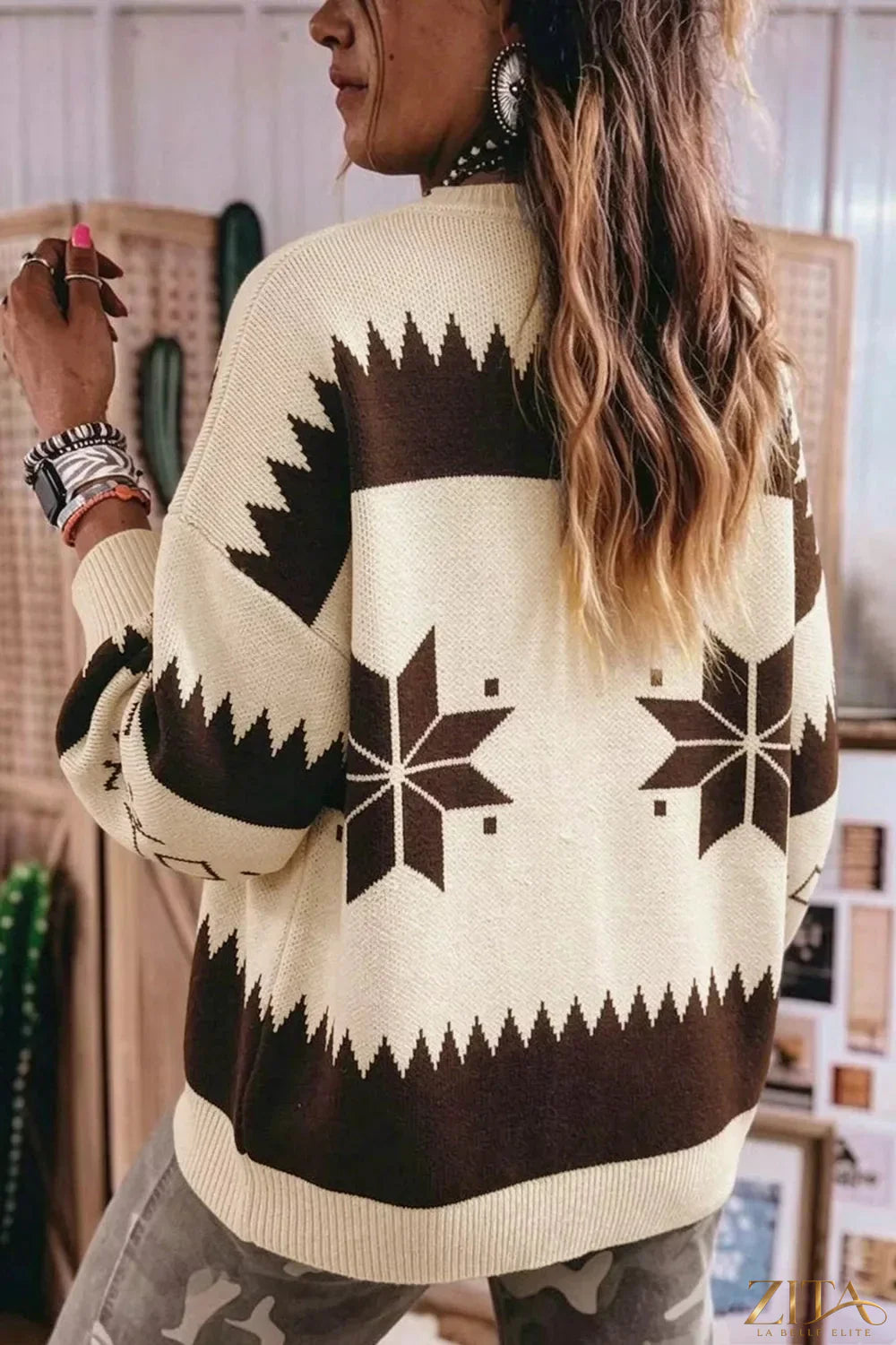 Zita La Belle Elite geometric zip-up knit cardigan featuring a modern pattern and a front zipper, casual and stylish for everyday wear.