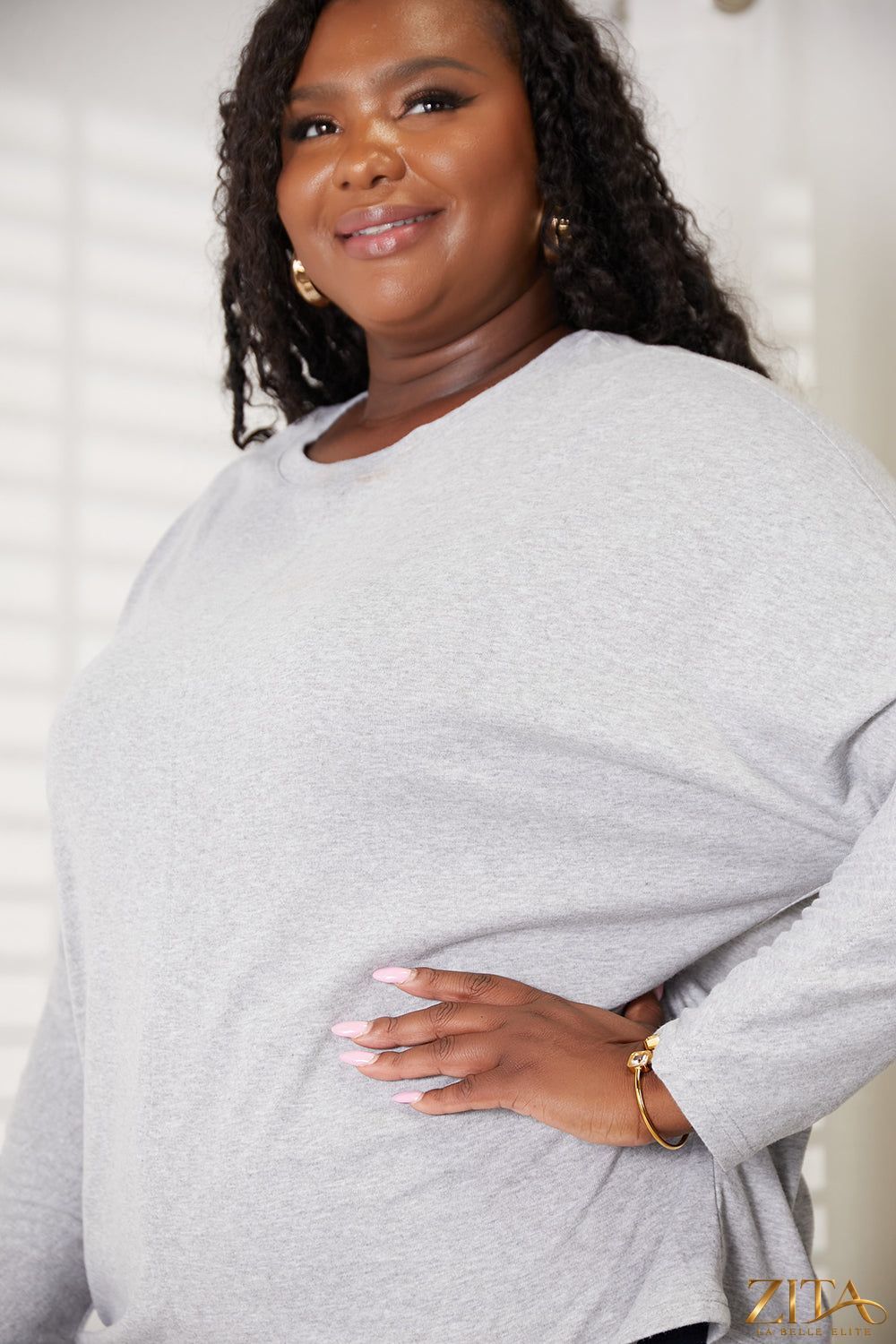 Zita La Belle Elite Double Take seam detail round neck long sleeve top, stylish and comfortable women's long sleeve shirt with unique design.