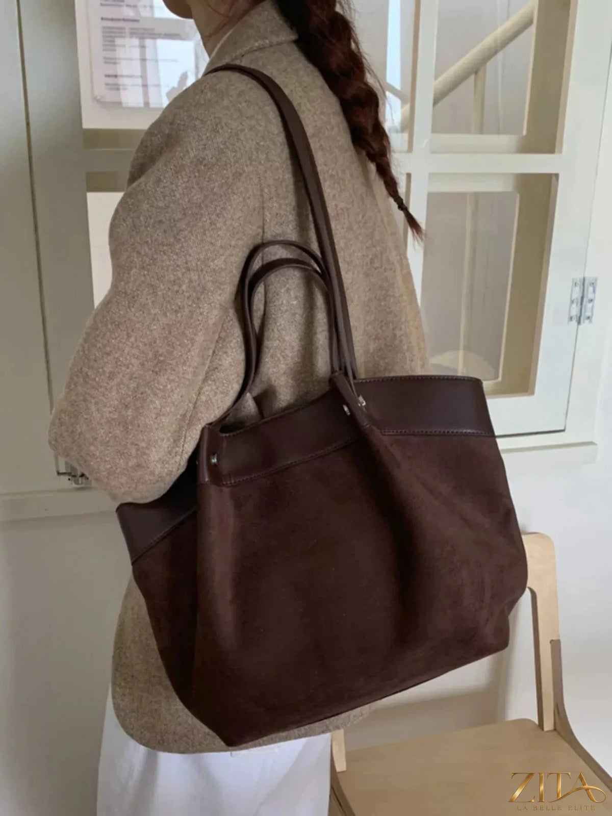 Lightweight classic color tote bag by Zita La Belle Elite with sturdy handles and spacious interior, ideal for everyday use.