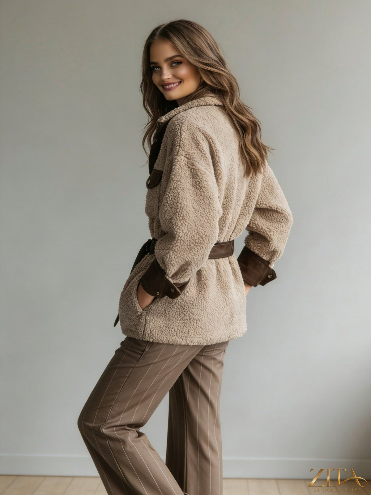 Women’s vintage PU leather jacket with lamb fur lining, Zita La Belle Elite autumn winter coat, stylish and warm outerwear.