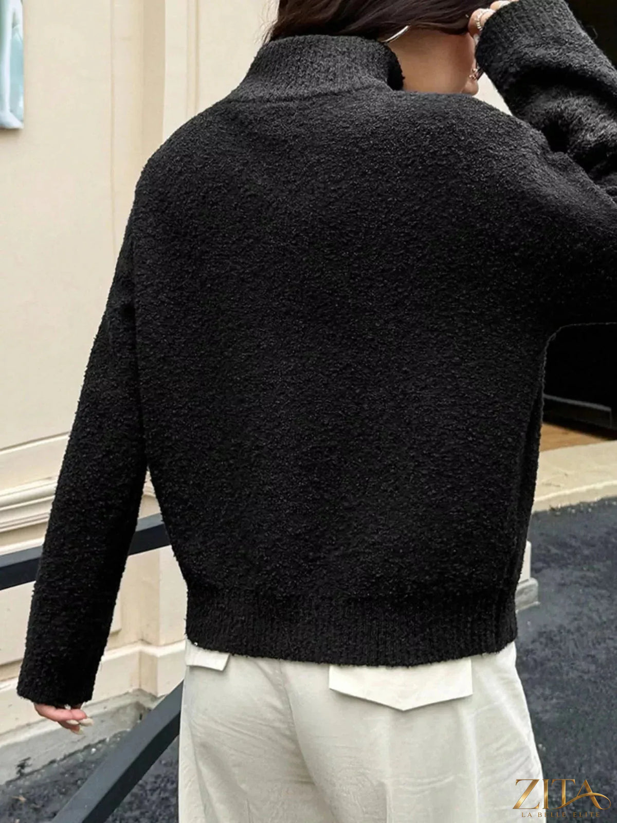 Zita La Belle Elite long sleeve turtleneck sweater in soft knit, featuring a fitted design and classic turtleneck style.