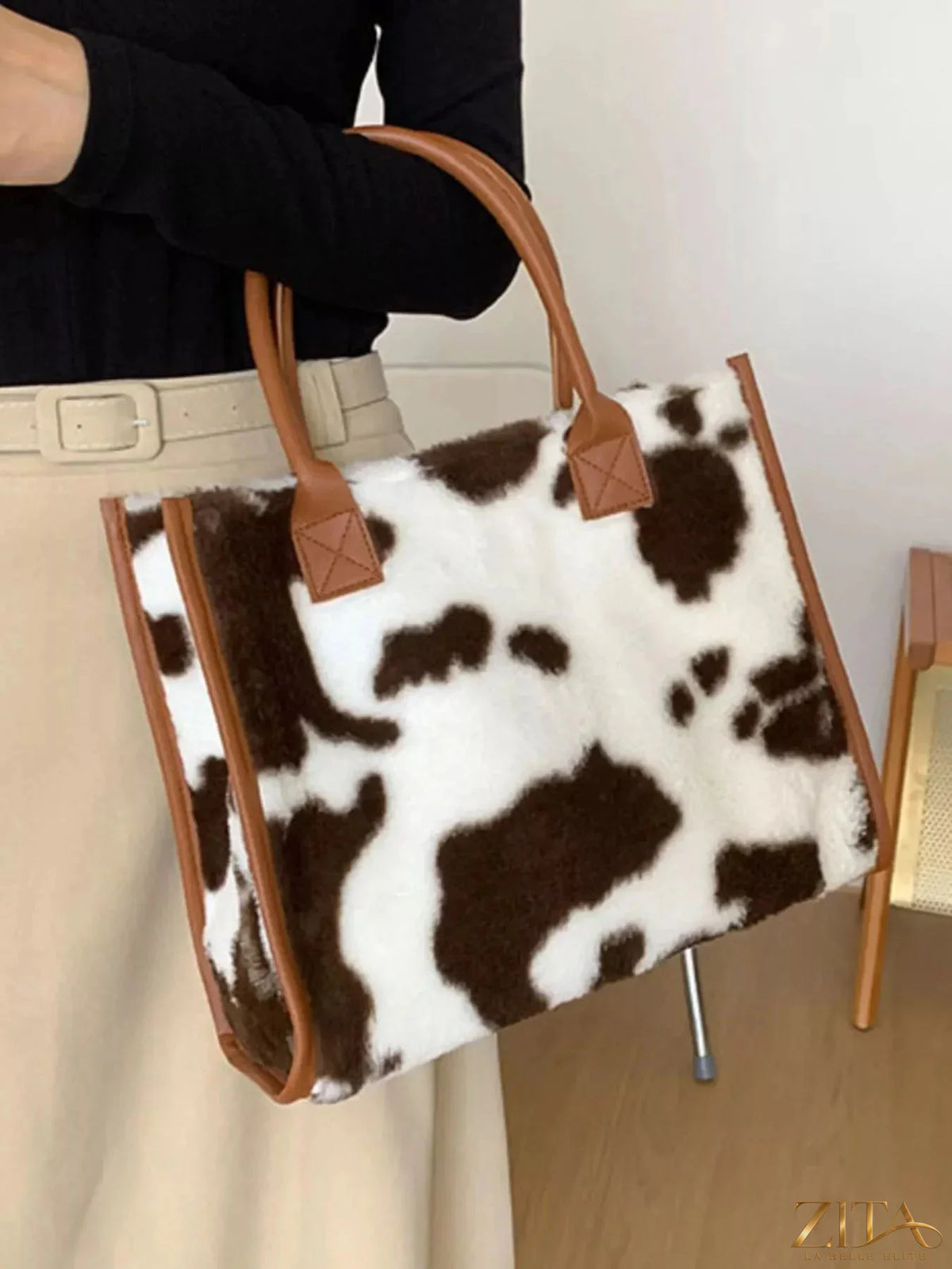 Zita La Belle Elite plush tote bag with soft, textured fabric and sturdy handles, perfect for everyday use.