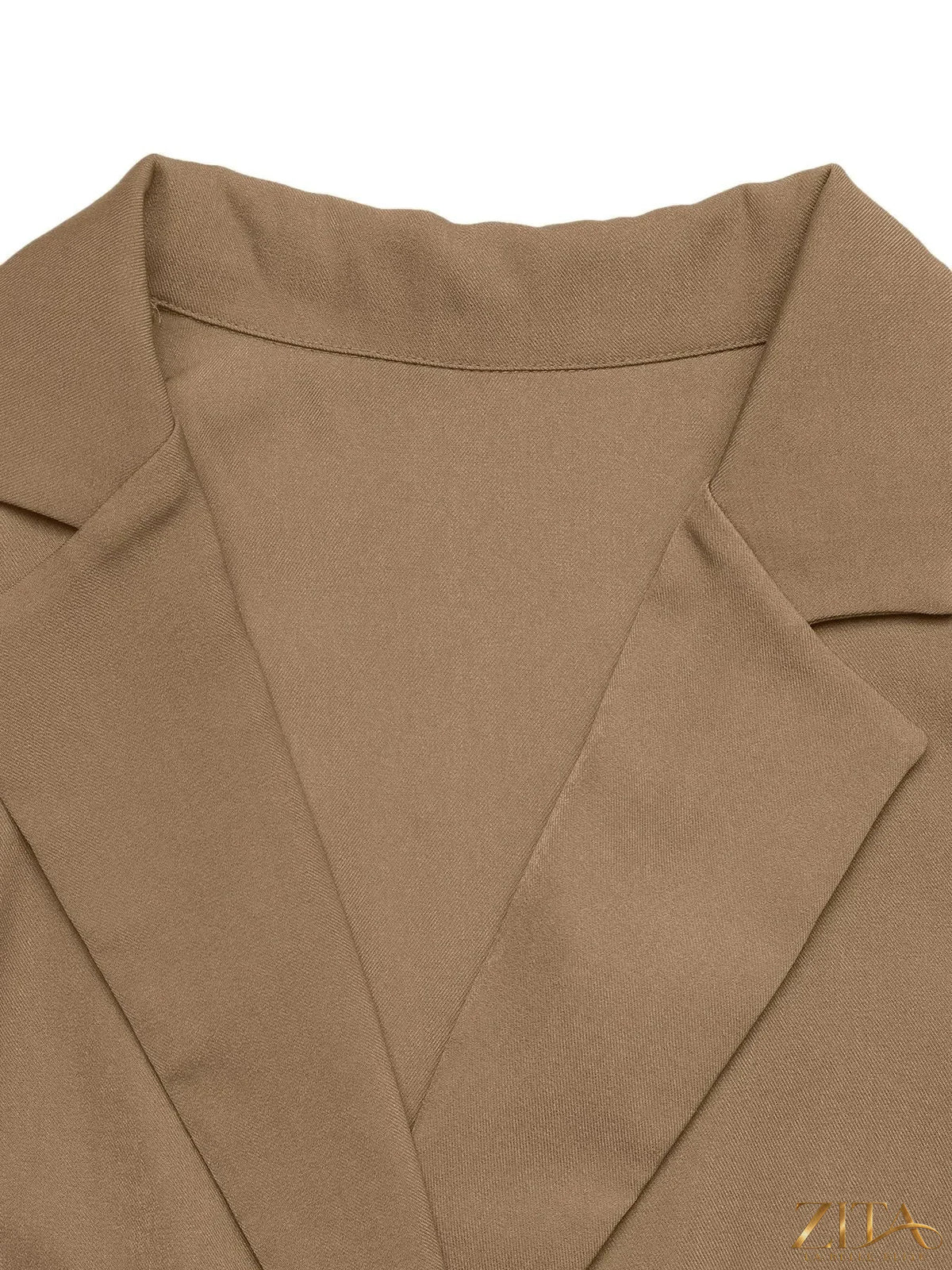 Zita La Belle Elite leopard print blazer with lapel collar, long sleeves, and cuff details, stylish women's casual jacket.