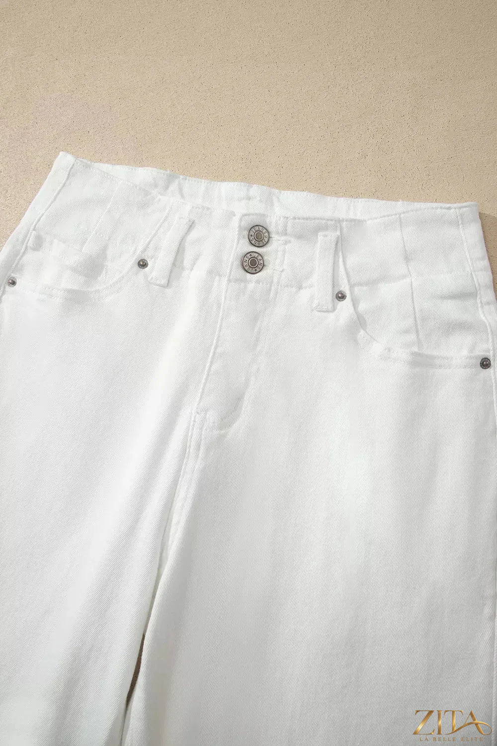 Zita La Belle Elite high waist wide leg jeans with two buttons, showcasing a stylish and relaxed fit in denim fabric.