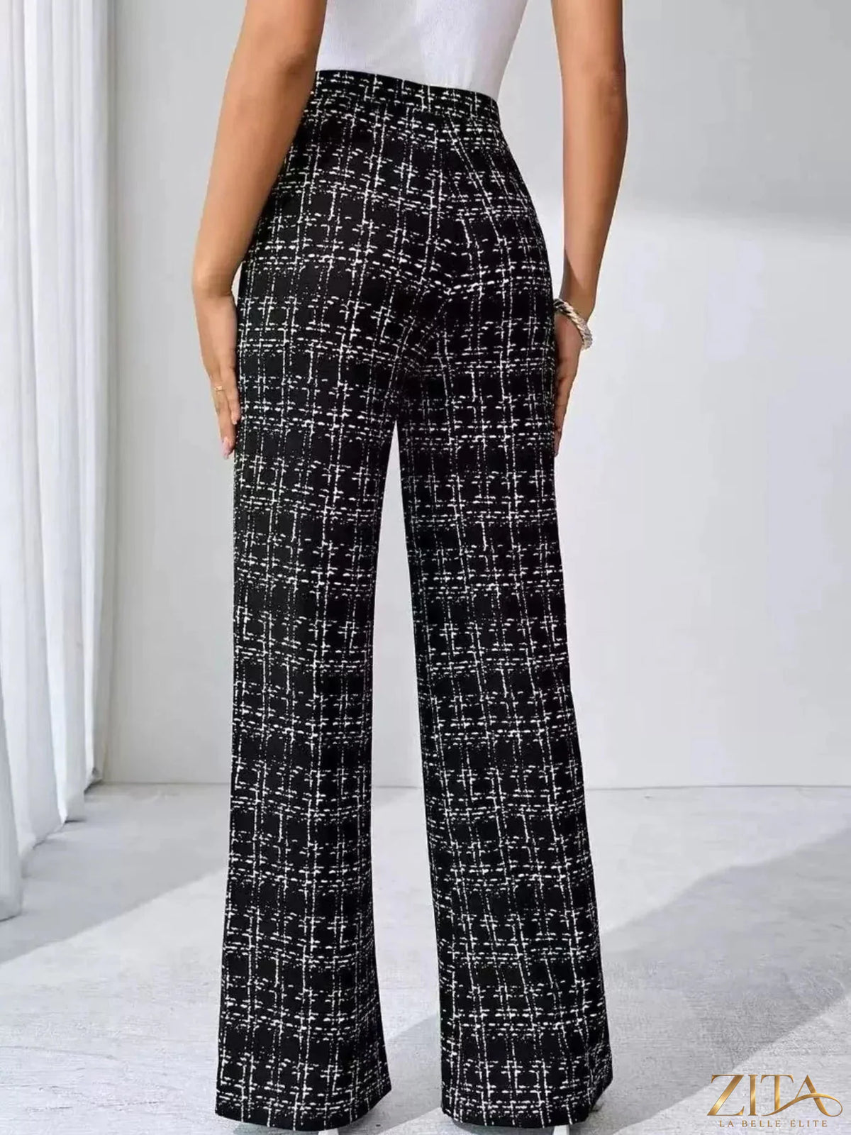 Zita La Belle Elite plaid wide-leg pants with high waist and relaxed fit, featuring a stylish checkered pattern.