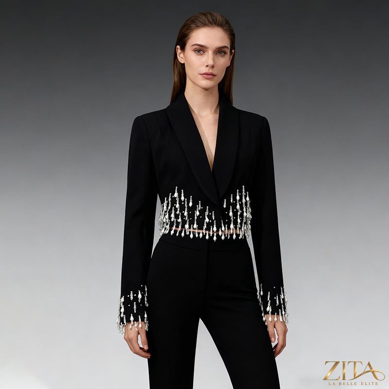Elegant Zita La Belle Elite tailored blazer for office wear, featuring a fitted design and classic lapel in a professional style.