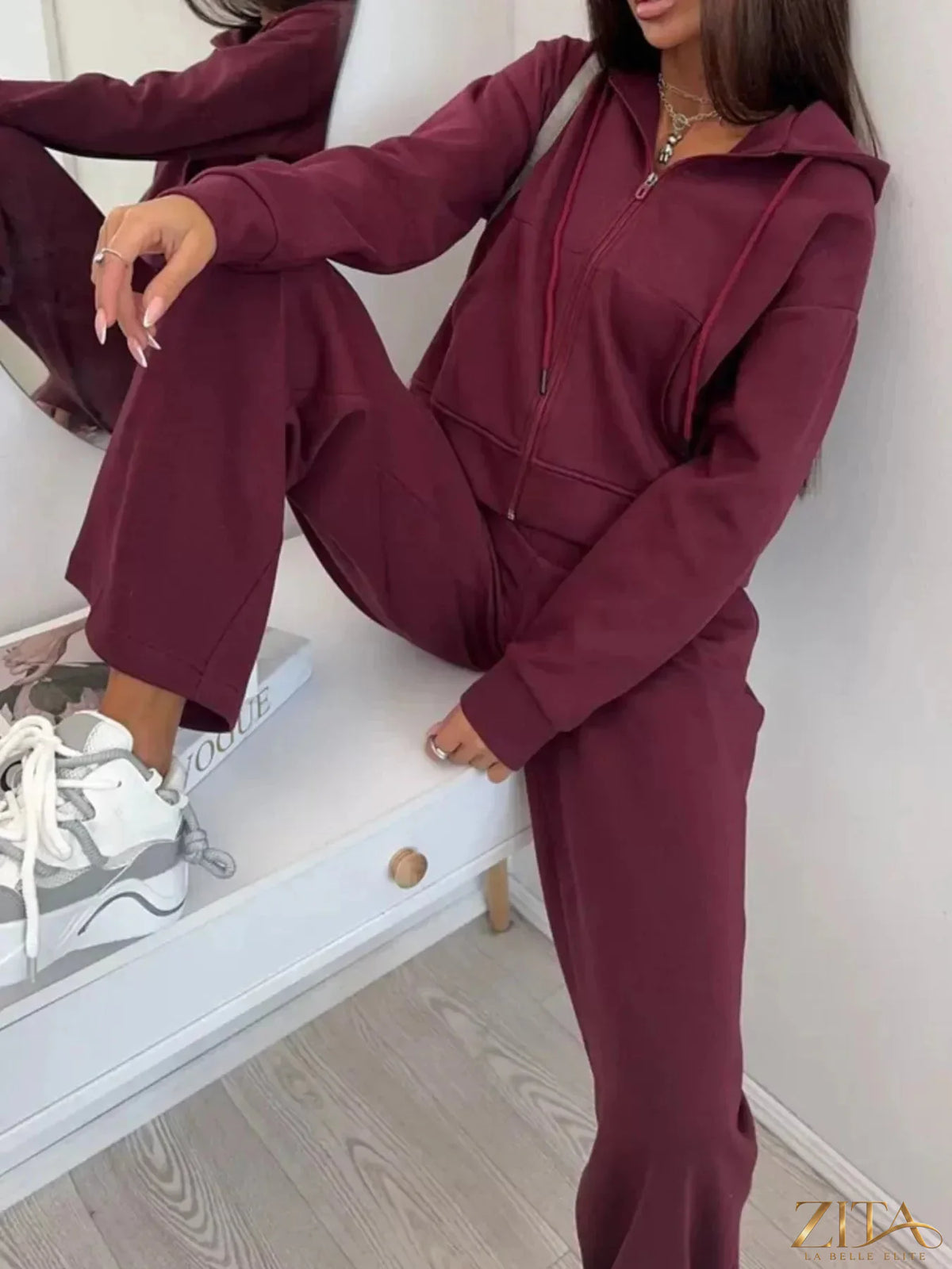 Zita La Belle Elite zip-up hoodie and wide-leg pants set, featuring matching casual loungewear in soft fabric.