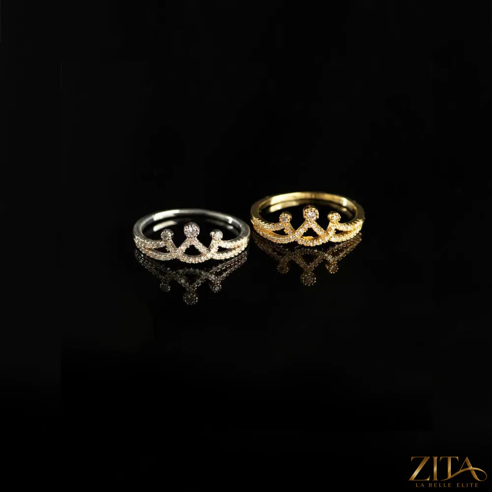 Sterling silver crown-shaped ring with inlaid zircon stones from Zita La Belle Elite, showcasing detailed craftsmanship and sparkling accents.