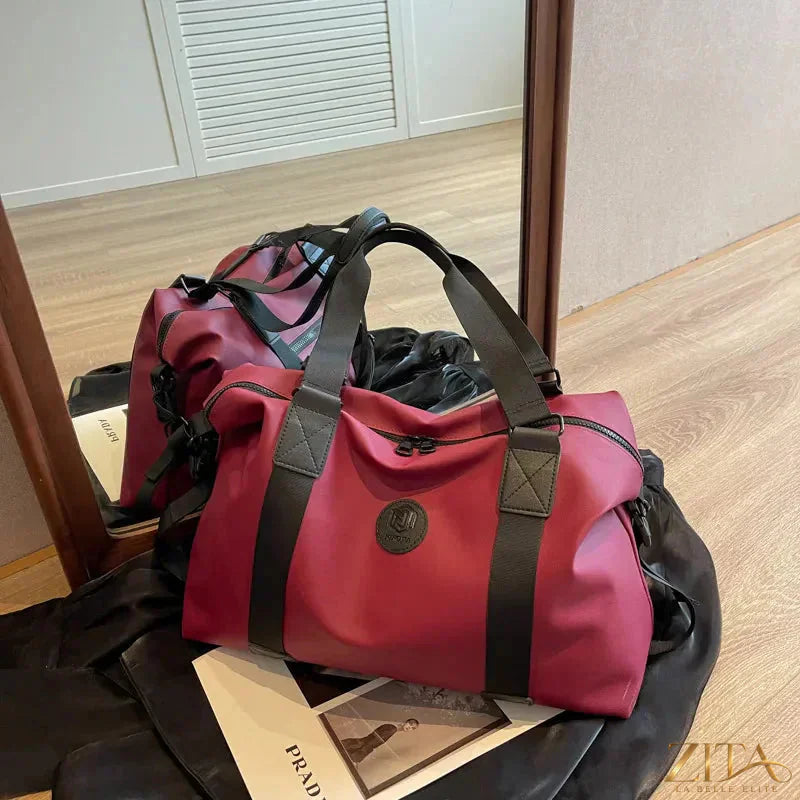 Zita La Belle Elite Oxford cloth travel handbag with sturdy handles and spacious interior, ideal for everyday travel and style.