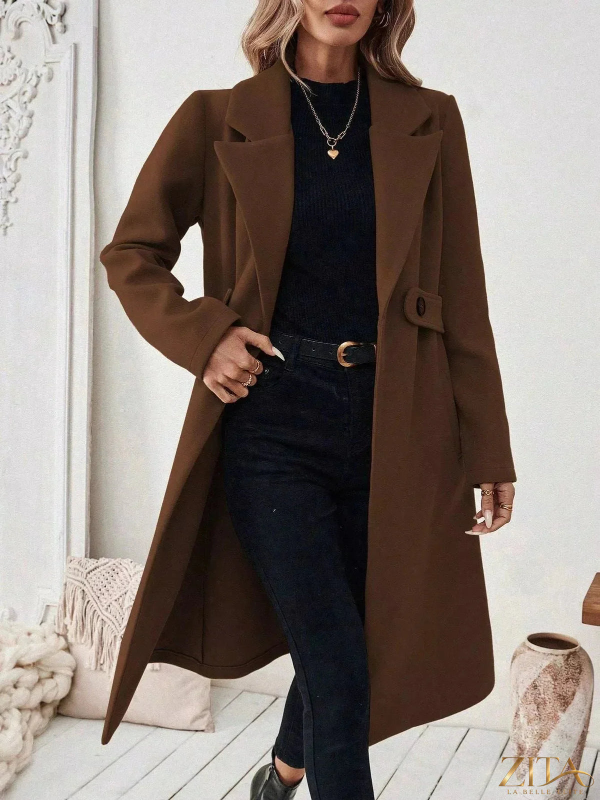 Zita La Belle Elite single-button longline coat in neutral fabric, featuring a sleek silhouette and classic collar.
