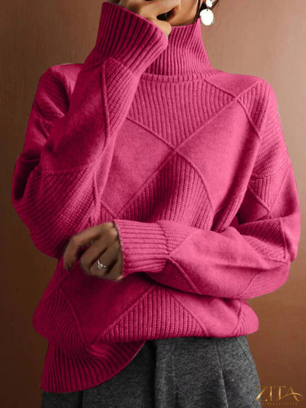 Zita La Belle Elite argyle pattern turtleneck sweater in cozy knit fabric, featuring a classic diamond design and ribbed collar.