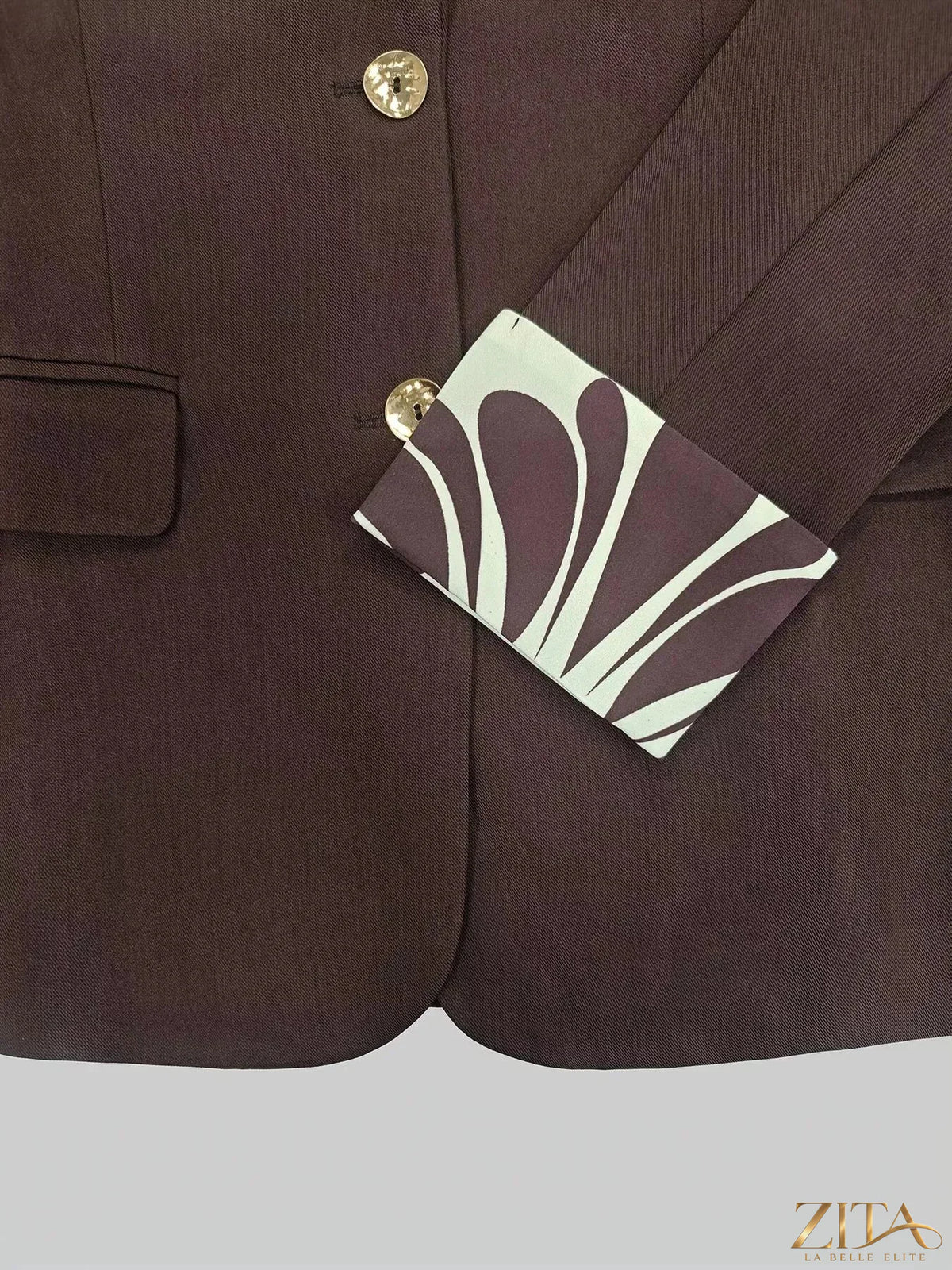 Zita La Belle Elite lapel collar blazer and wide-leg pants set, stylish tailored suit in a sleek fabric with a modern fit.