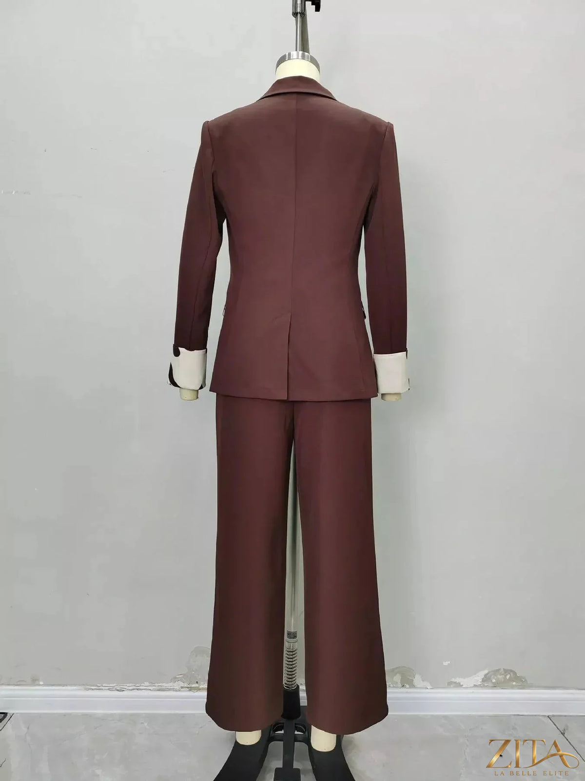 Zita La Belle Elite lapel collar blazer and wide-leg pants set, stylish tailored suit for women, in a sleek, modern design.