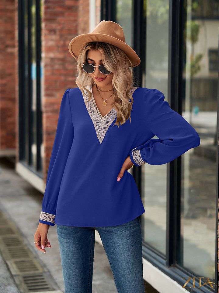 Zita La Belle Elite V-neck long sleeve blouse in soft fabric, featuring a relaxed fit and elegant design.