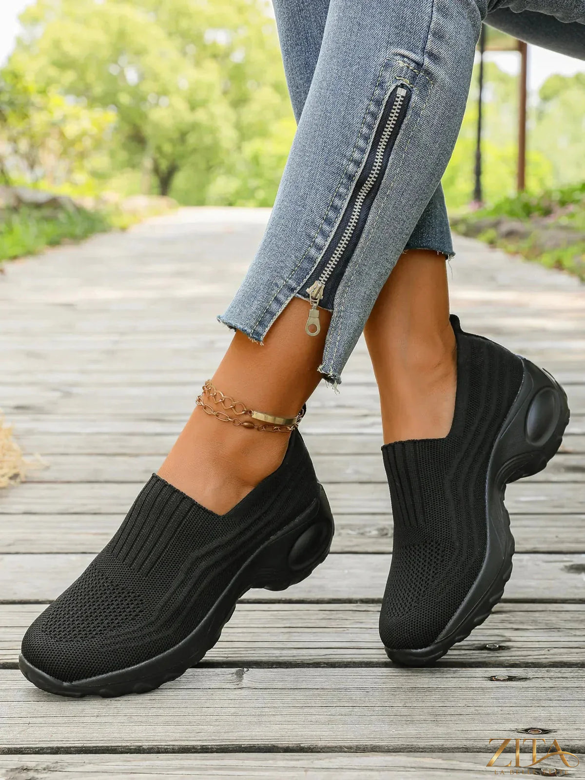 Zita La Belle Elite round toe mesh sneakers with breathable fabric and sporty style, ideal for casual athletic wear.