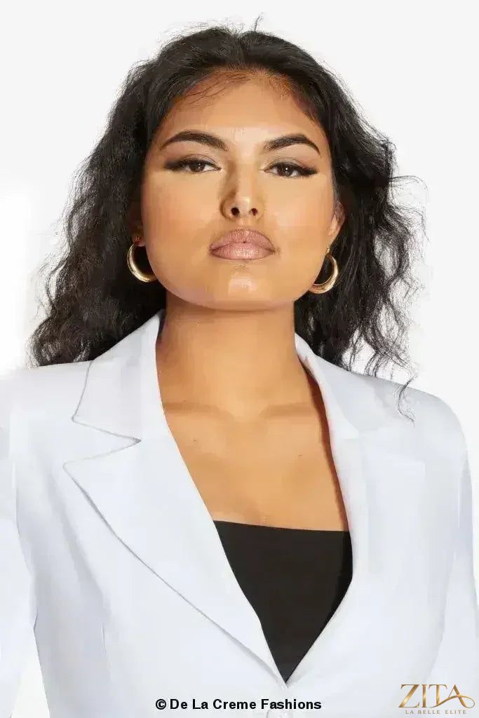 Zita La Belle Elite women's formal longline blazer with a collared neckline, tailored fit, and stylish design.