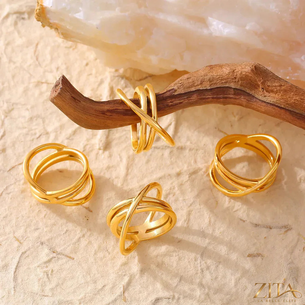 18K gold-plated crisscross ring by Zita La Belle Elite, featuring a sleek, stylish design with intersecting bands.