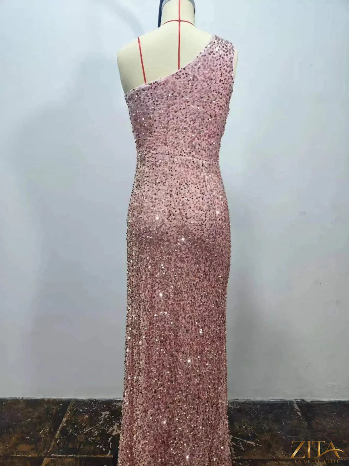 Zita La Belle Elite one-shoulder ruched sequin evening dress with high slit, elegant and shimmering for formal occasions.