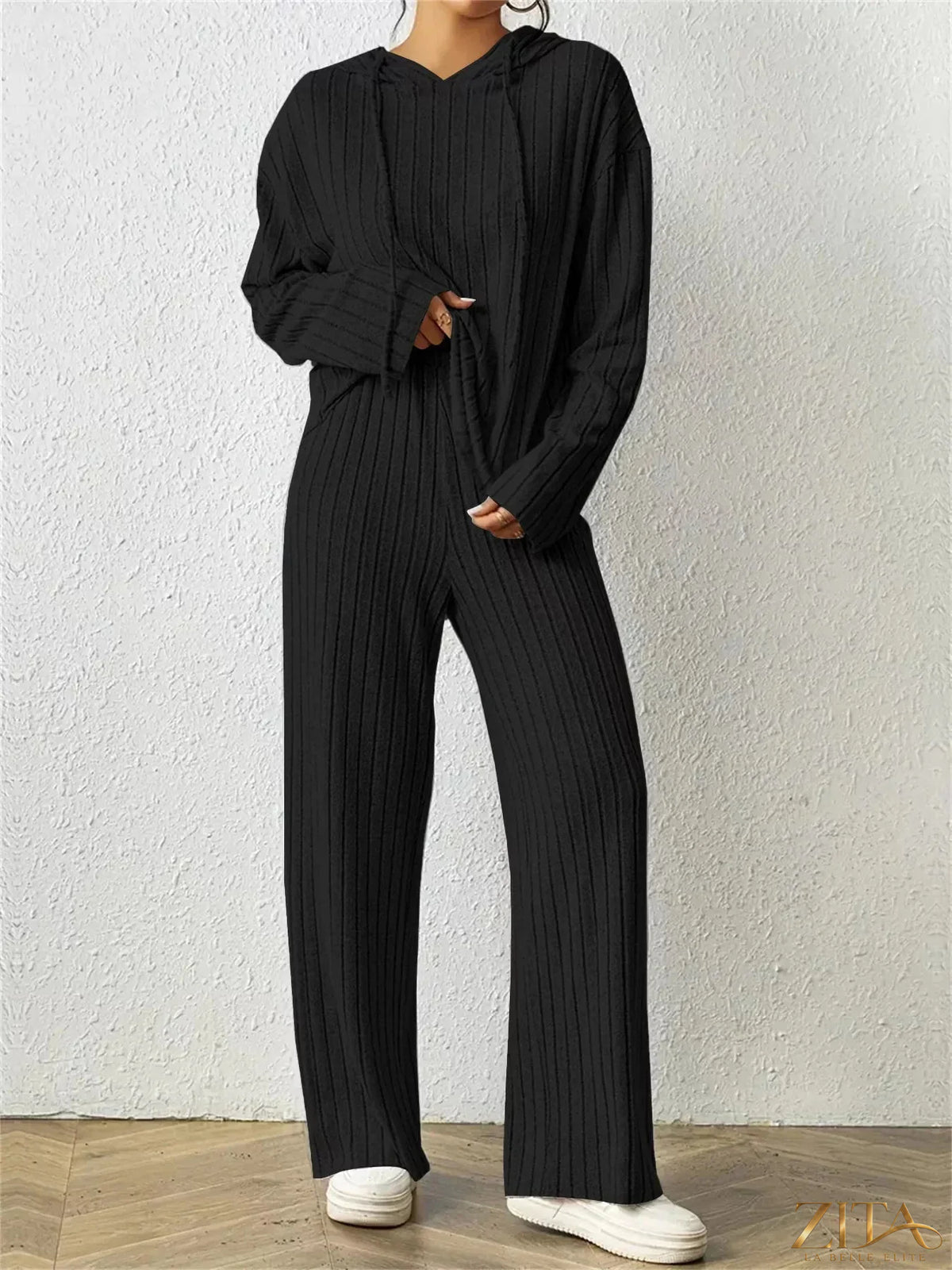 Zita La Belle Elite ribbed drawstring hoodie and matching pants set in soft fabric, featuring a relaxed fit and ribbed details.