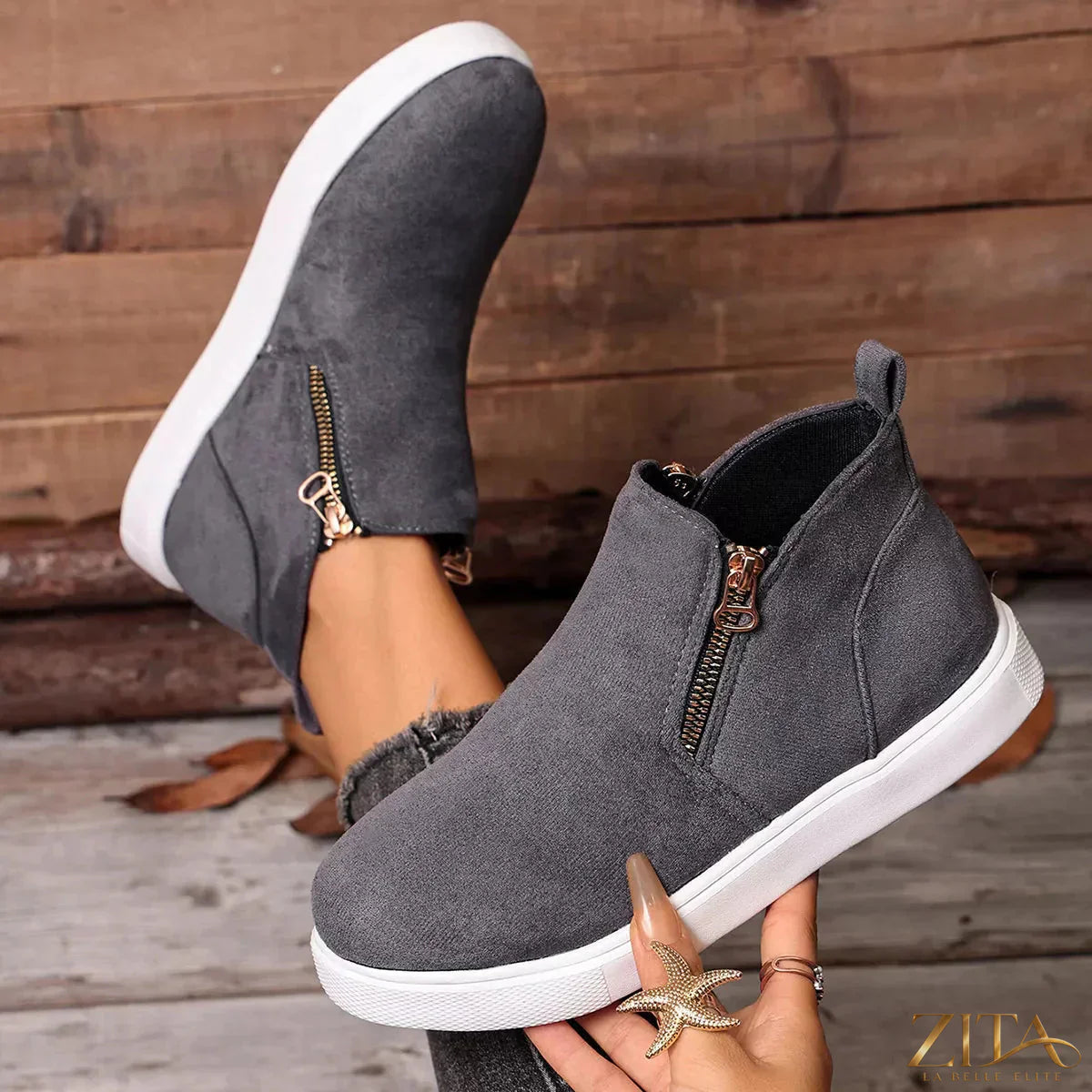 Zita La Belle Elite side zipper flat sneakers in black with sleek design and comfortable flat sole.