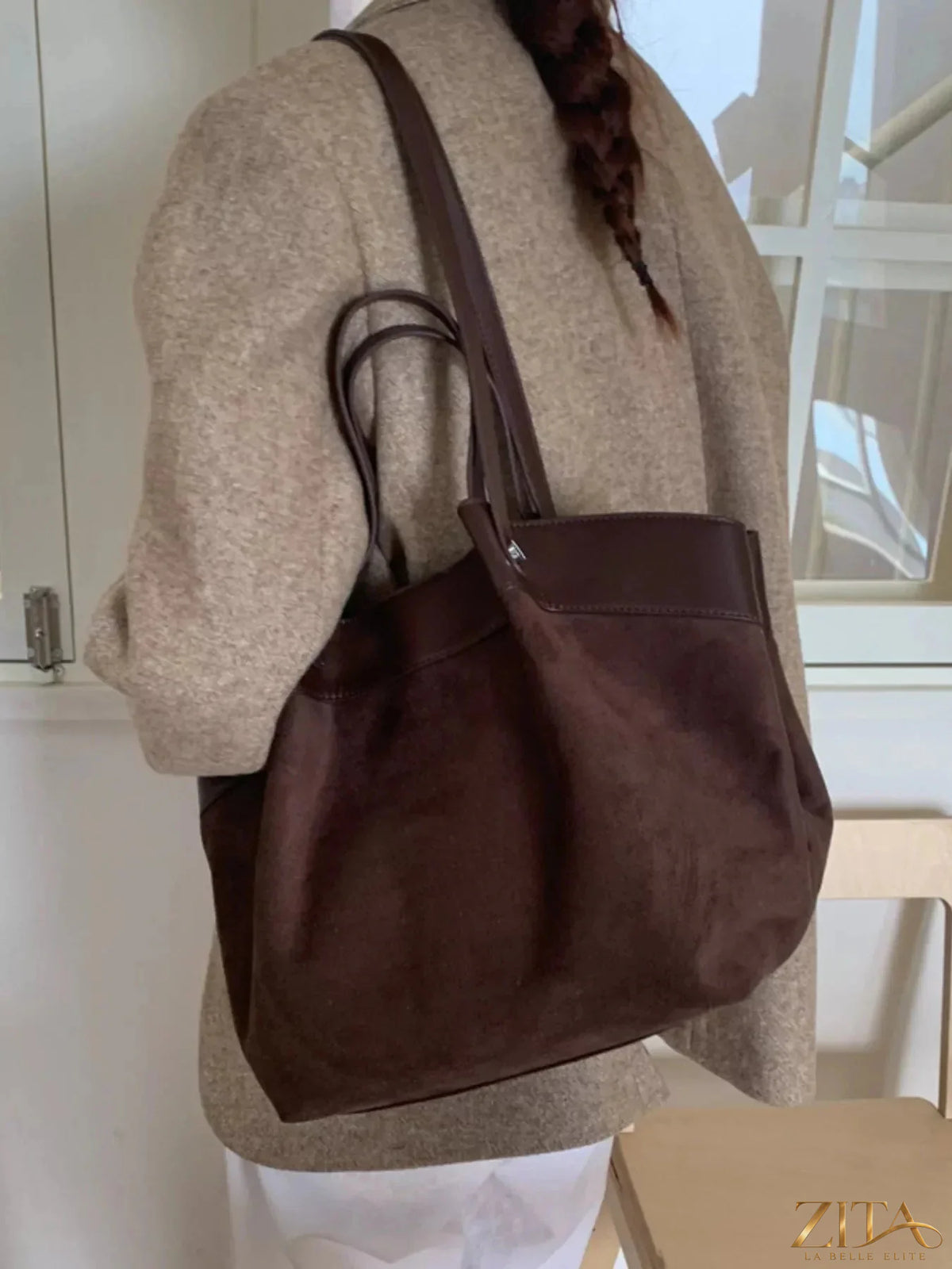 Lightweight classic color tote bag by Zita La Belle Elite, showing its spacious design and sturdy handles in natural light.