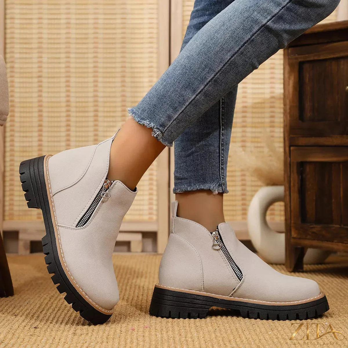 Zita La Belle Elite ankle boots with zipper accent, stylish black leather footwear with side zipper closure and sleek design