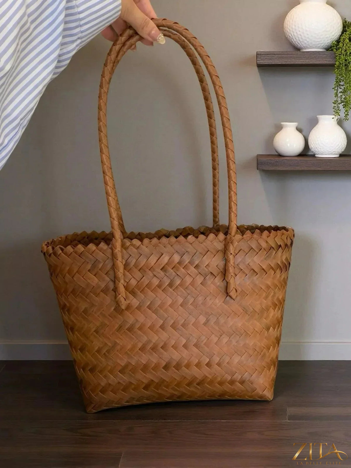 Zita La Belle Elite braided tote bag with sturdy handles, showcasing woven design and spacious interior for everyday use.