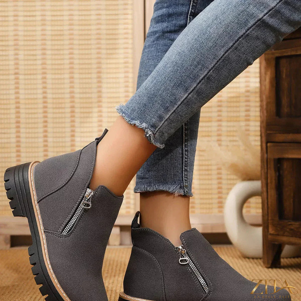 Zita La Belle Elite ankle boots with zipper accent, black leather, pointed toe, and low heel for stylish everyday wear.