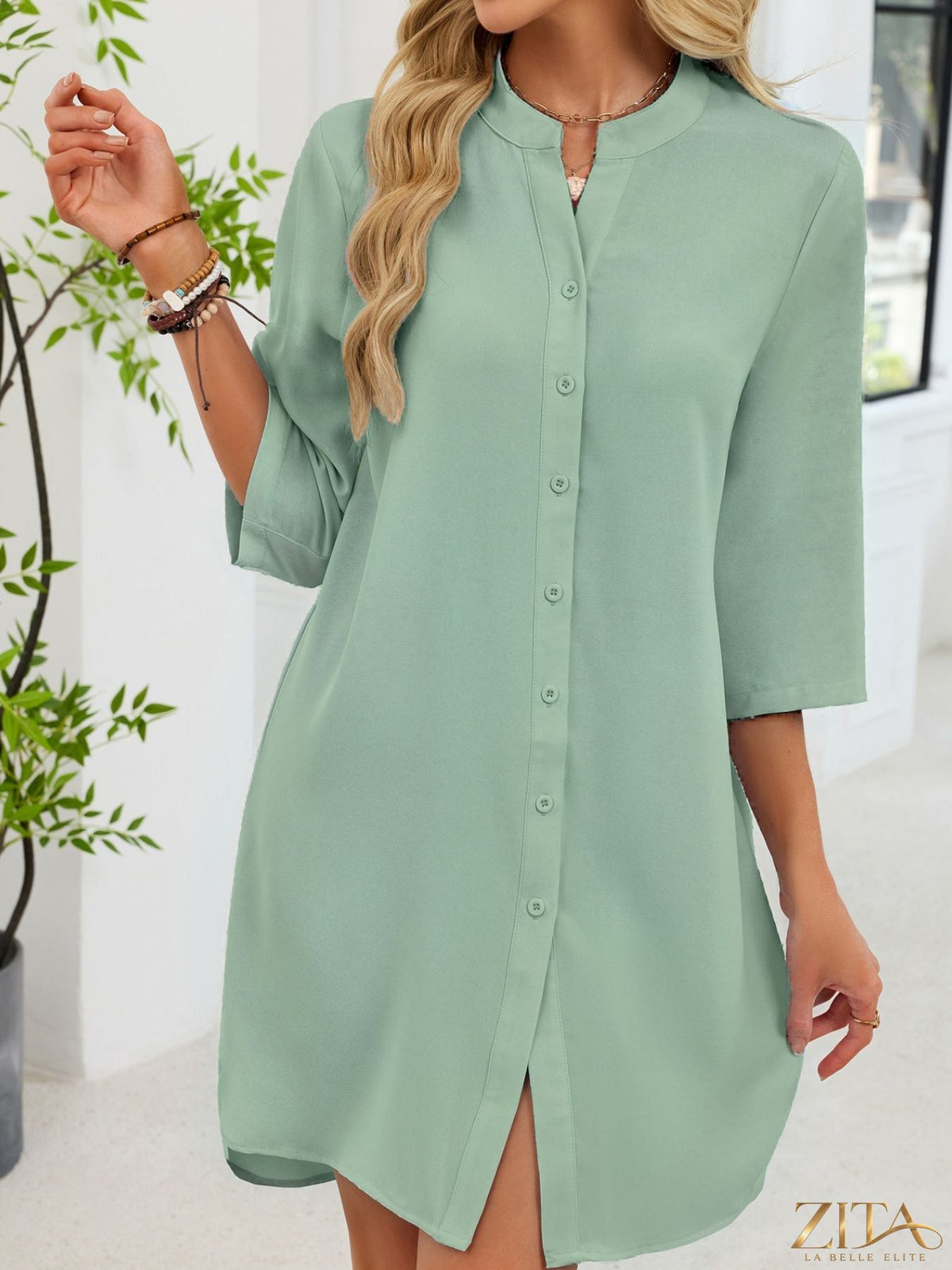 Zita La Belle Elite casual button-down shirt dress in lightweight fabric, featuring a collar, long sleeves, and a relaxed fit.