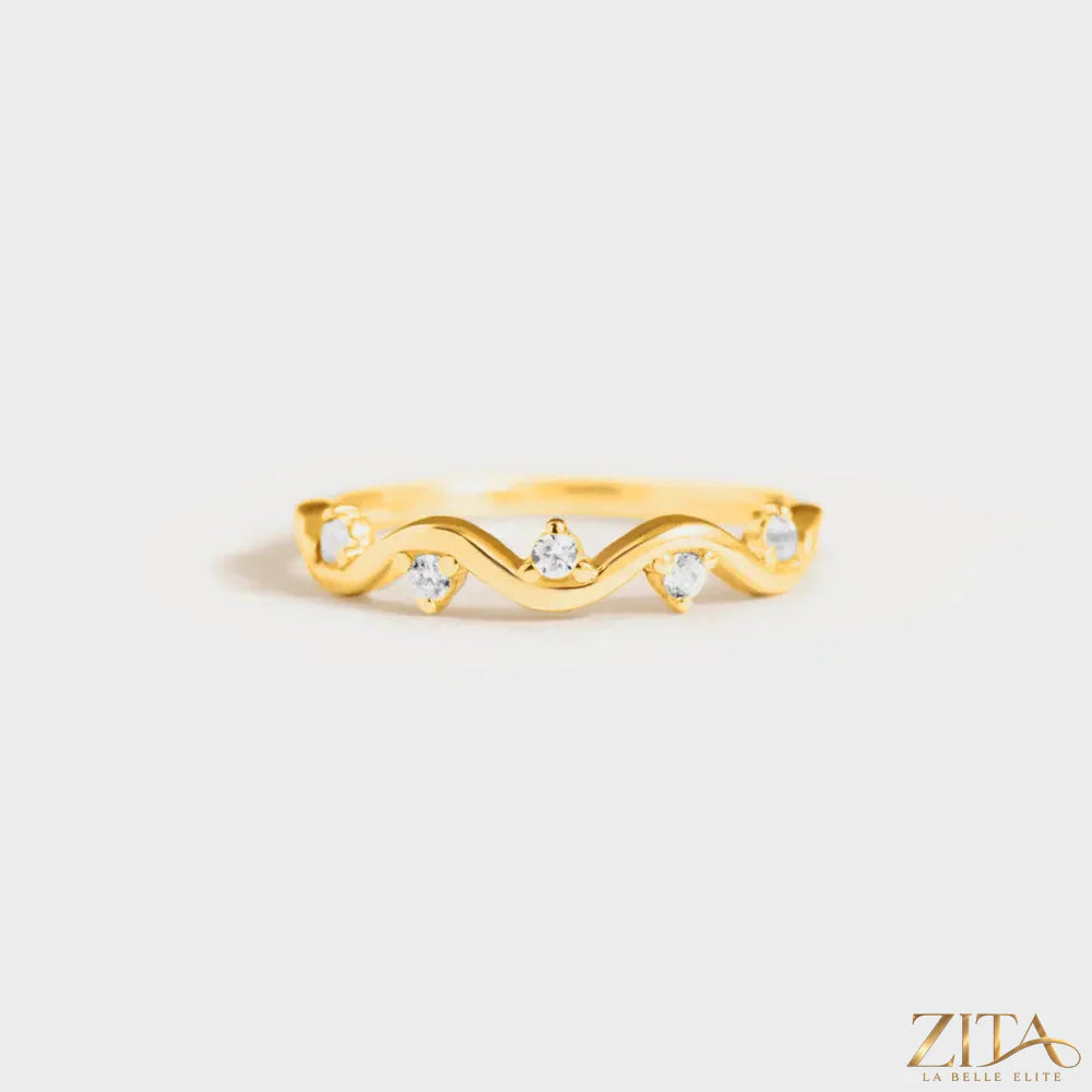 925 sterling silver zircon ring with inlaid stones from Zita La Belle Elite, showcasing a detailed design and sparkling gemstone accents.
