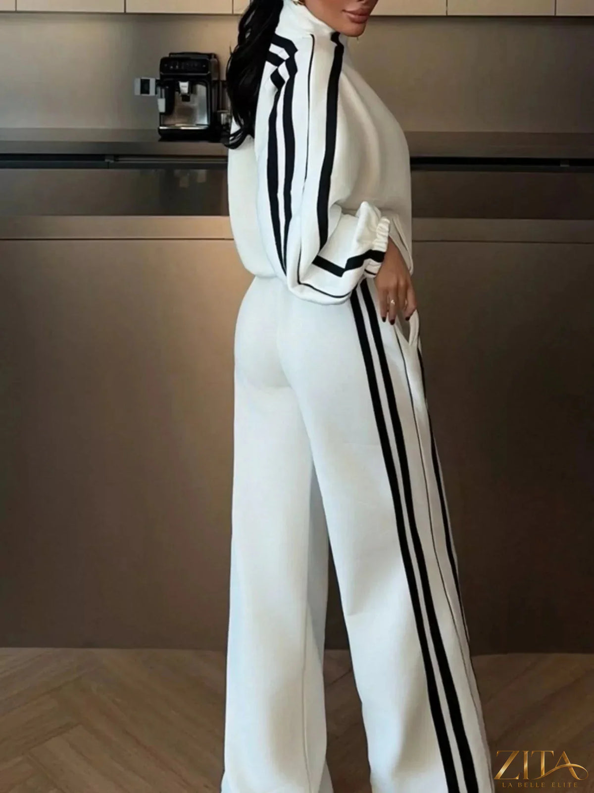 Zita La Belle Elite side stripes zip-up top and pants set, featuring a stylish matching athletic wear with side stripe details.